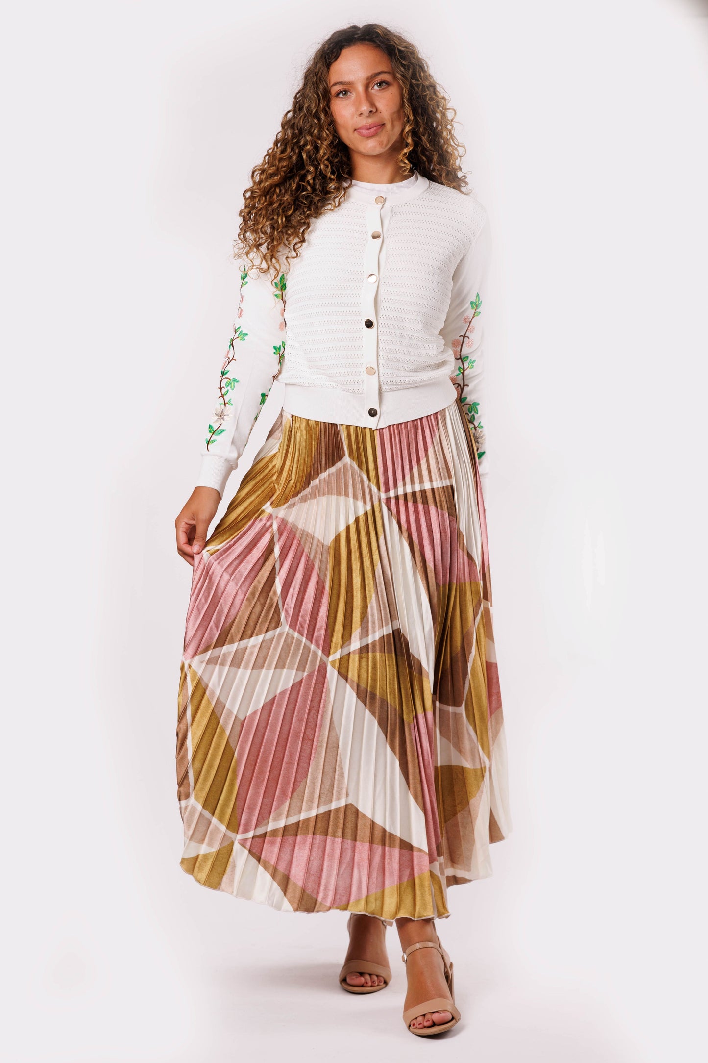 pleated skirt with hidden waist band