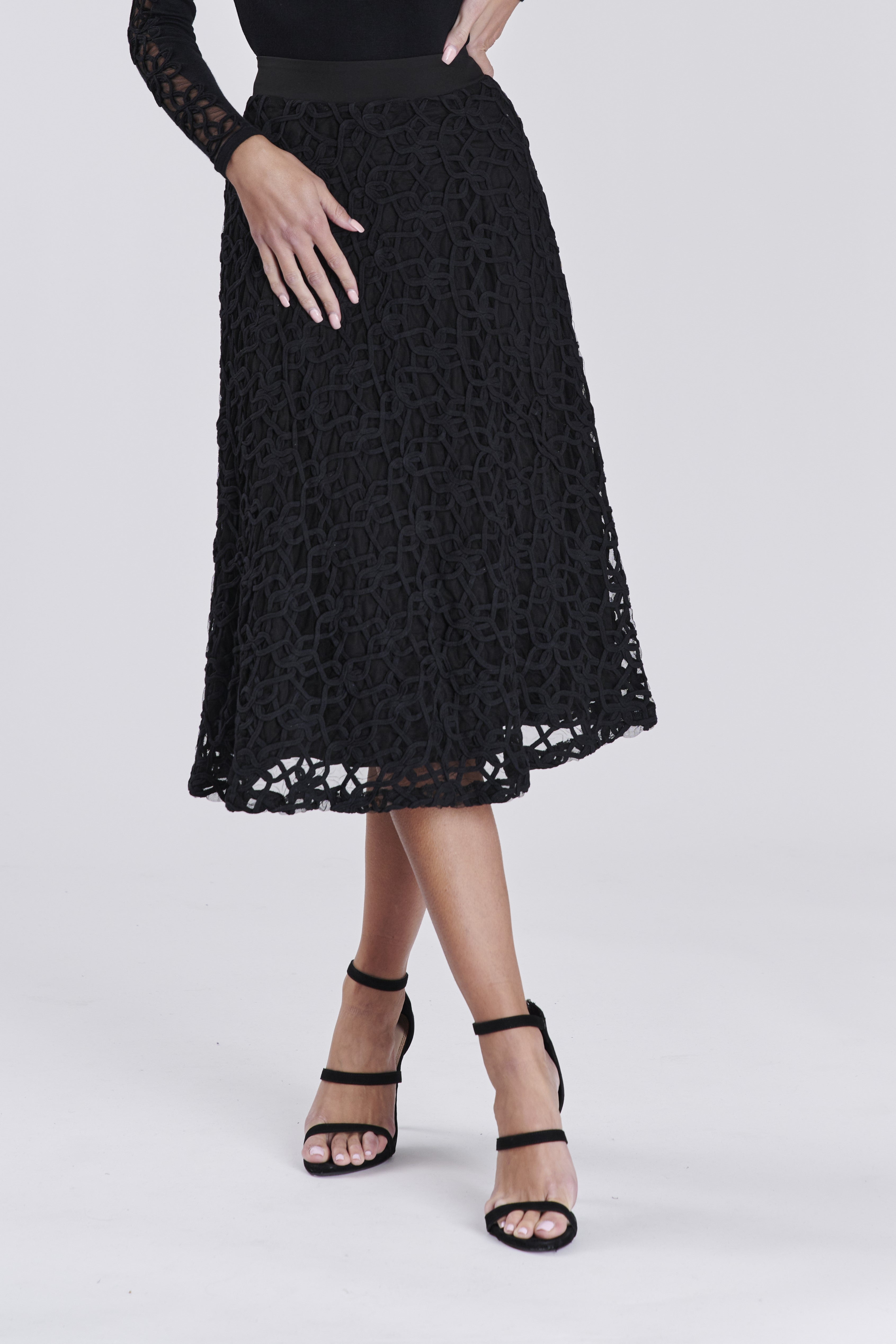 NMLACEY Midi Skirt - Black