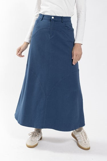 Curve Seam Stretch Denim Skirt